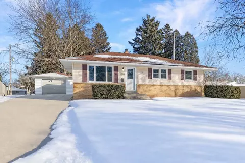 1000 Grant, West Bend, WI 53090
