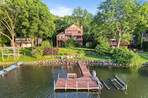 n7045 Oakwood Road, Richmond, WI 53190