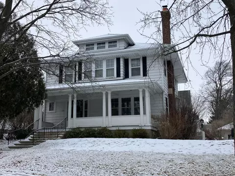 204 W Jackson, Port Washington, WI 53074