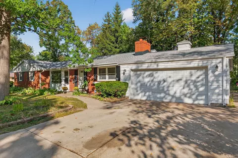 4472 N 104th, Wauwatosa, WI 53225