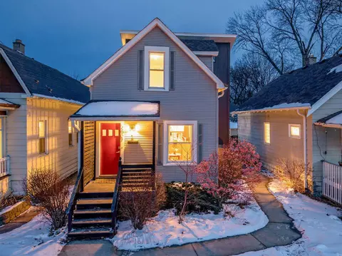 2607 E Oklahoma, Milwaukee, WI 53207