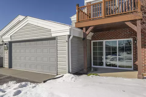 n16w26577 Wild Oats #D, Pewaukee, WI 53072