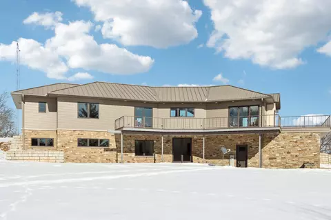 w9160 Deer Road, Mitchell, WI 53011