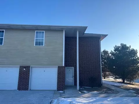 6846 102nd #DD, Pleasant Prairie, WI 53158