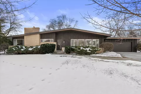 7535 N Fairchild, Fox Point, WI 53217