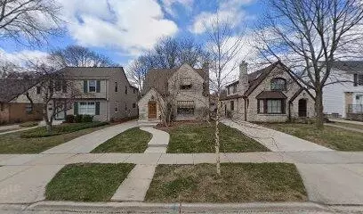 2355 N 89th, Wauwatosa, WI 53226