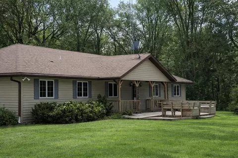 w6399 Brick Church Road, Walworth, WI 53184
