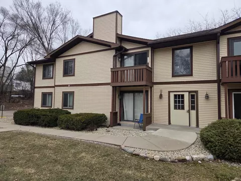 215 Franklin #G, Delavan, WI 53115