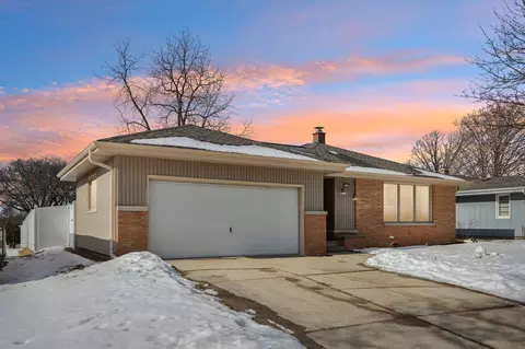 2833 S 72nd, West Allis, WI 53219