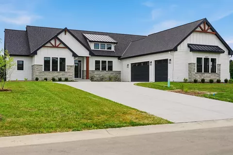 9401 W Huntington, Mequon, WI 53097