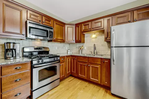 3602 S Whitnall, Milwaukee, WI 53207