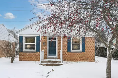 5648 N Dexter, Glendale, WI 53209