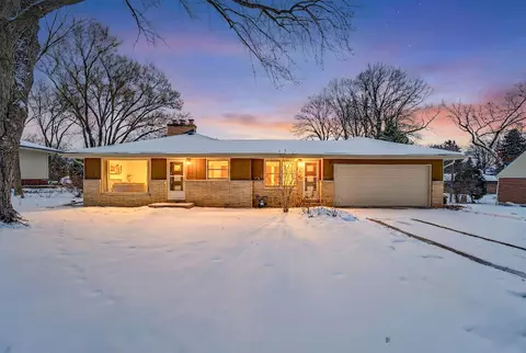 1150 Parkway, Brookfield, WI 53005