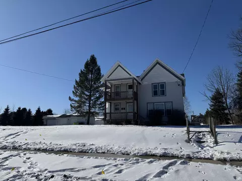 315 S School, Mayville, WI 53050