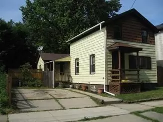 714 Kewaunee, Racine, WI 53402