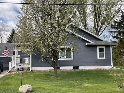 w242n4251 Swan, Pewaukee, WI 53072