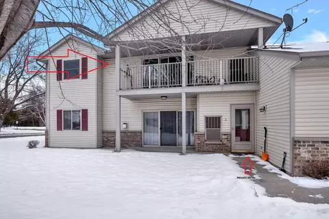 936 Roseland #1, Kewaskum, WI 53040