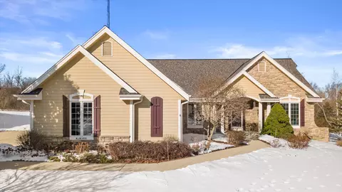 n54w16684 Ravenwood, Menomonee Falls, WI 53051
