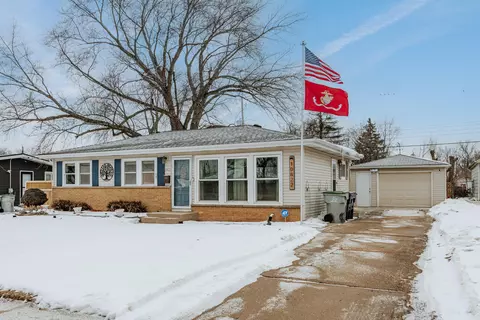 10822 W Jeffrey, Milwaukee, WI 53225
