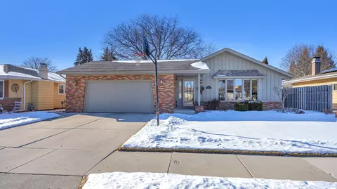 2418 W Mark, Sheboygan, WI 53083