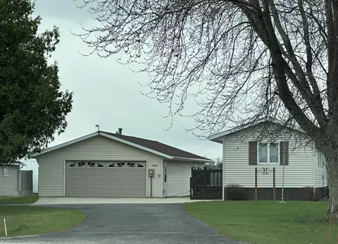 12302 State Highway 147, Mishicot, WI 54228
