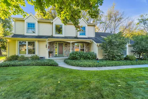 9615 W Huntington, Mequon, WI 53097