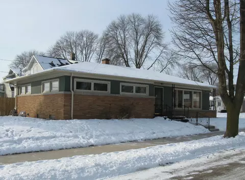 2021 Garfield, Sheboygan, WI 53081