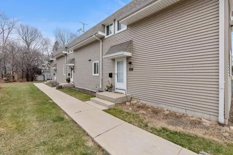 117-119 S 71st, Milwaukee, WI 53214