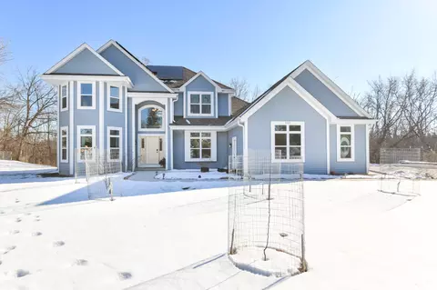 4420 Lilly, Brookfield, WI 53005