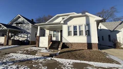 2606 Olive, Racine, WI 53403