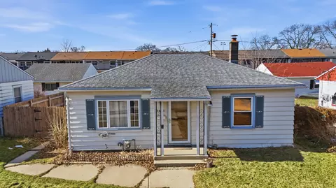 3613 S Taylor, Milwaukee, WI 53207