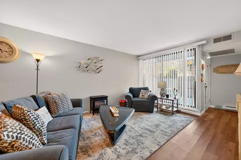 8305 N 107th #F, Milwaukee, WI 53224