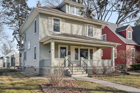 209 S James, Waukesha, WI 53186