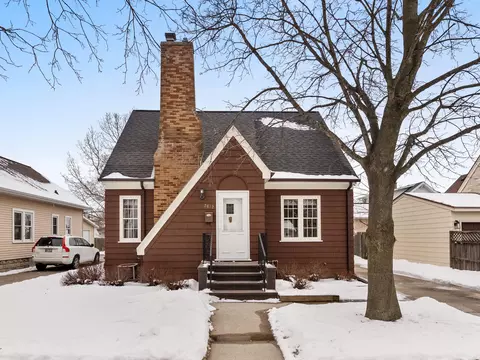 2812 School, Two Rivers, WI 54241