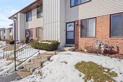 1429 Oakes #7, Mount Pleasant, WI 53406