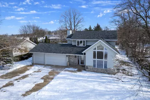 1025 Timothy, Lake Geneva, WI 53147