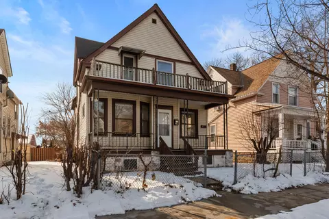 3527 W Branting, Milwaukee, WI 53215