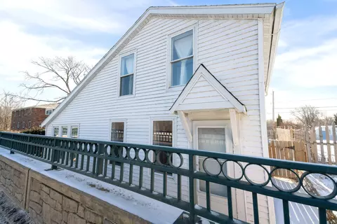 343 E Green Bay, Saukville, WI 53080