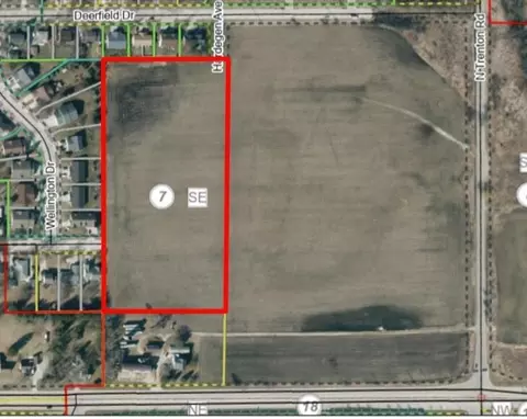 Lt1 E Washington, West Bend, WI 53095