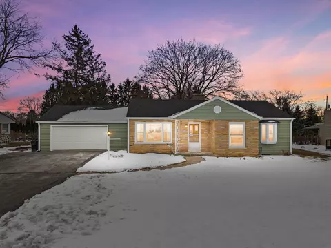 n62w23905 Sunset, Sussex, WI 53089