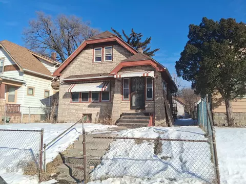 3812 N 27th, Milwaukee, WI 53216