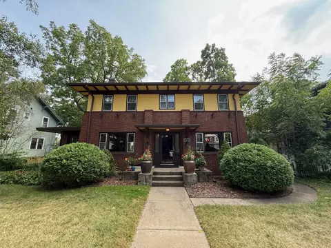 2010 Main, La Crosse, WI 54601
