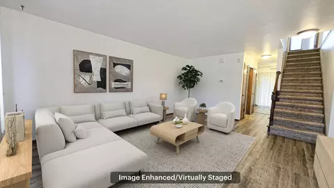 6202 W W Prt, Milwaukee, WI 53223
