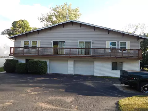 2711-2713 31, Two Rivers, WI 54241