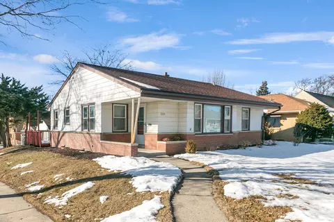 3203 N 94th, Milwaukee, WI 53222