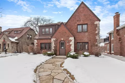 4449 N Maryland, Shorewood, WI 53211