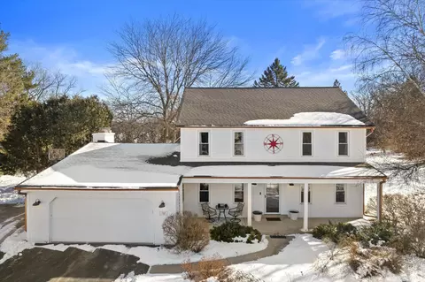 310 S Taliesin, Wales, WI 53183