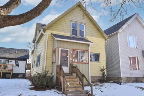 234 N 37th, Milwaukee, WI 53208
