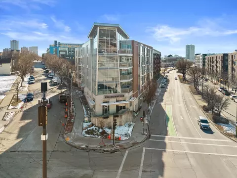 1541 N Jefferson #207, Milwaukee, WI 53202
