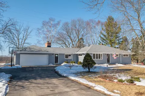 11737 N Ridgeway, Mequon, WI 53097